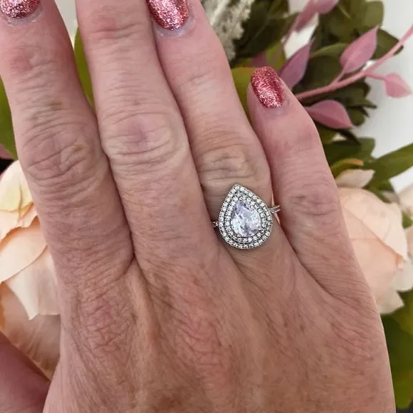 Sterling Silver pear cut CZ Ring - Picture 3 of 7